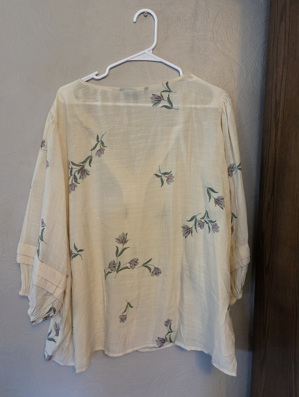 Zac & Rachel Cream Colored Floral Button-Front Blouse - Picture 2 of 4